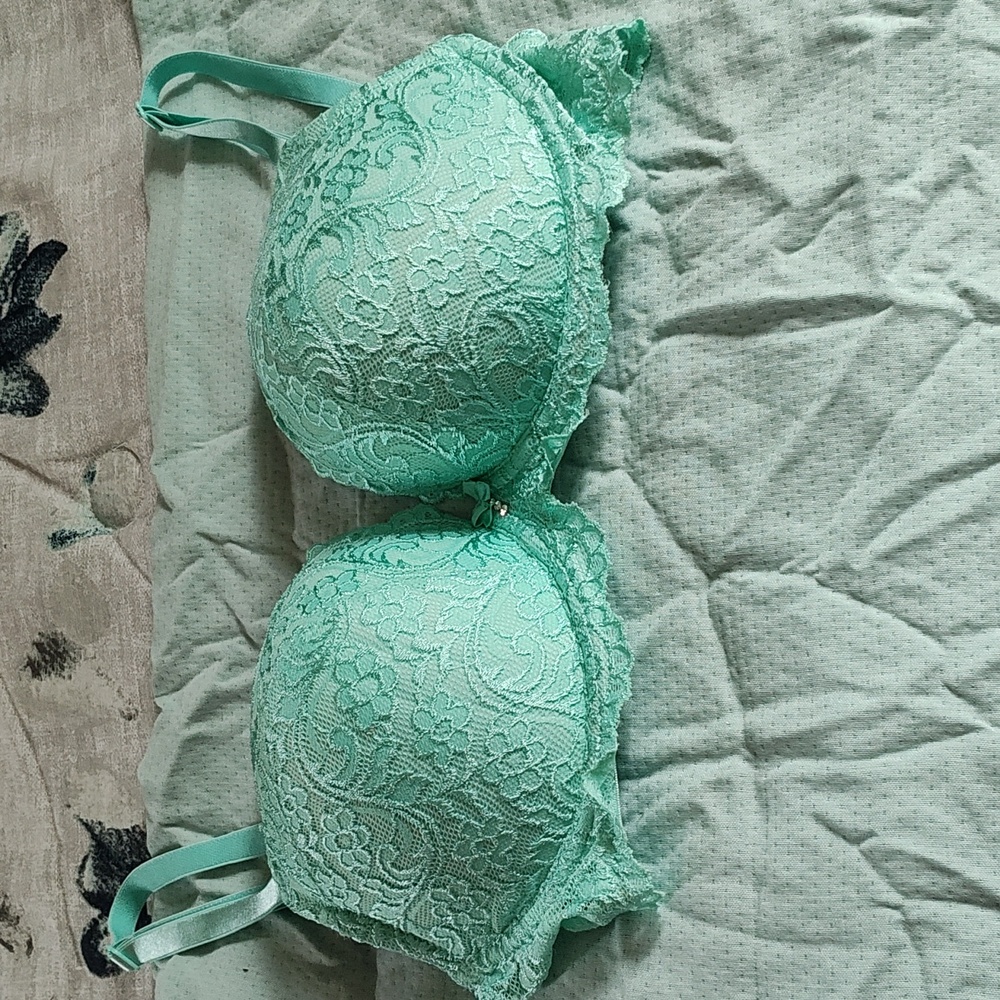 Smart and sexy bra